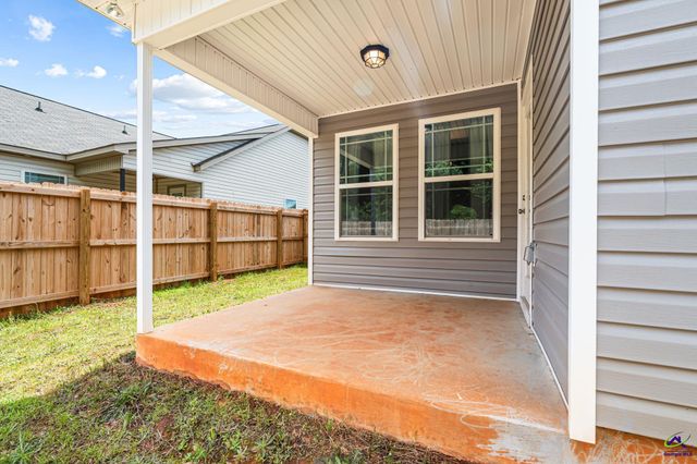 107 Red Tail Circle, Byron, GA 31008