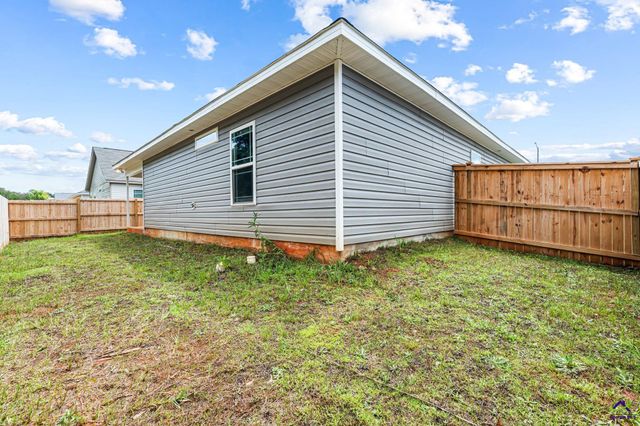 107 Red Tail Circle, Byron, GA 31008