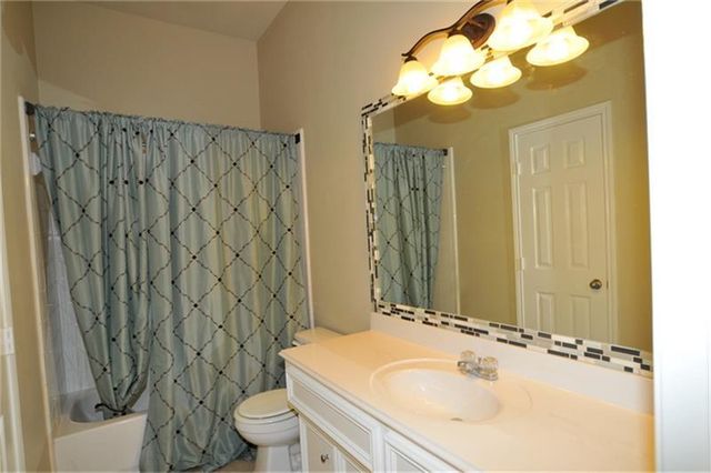 872 Rock Harbor Lane, League City, TX 77573