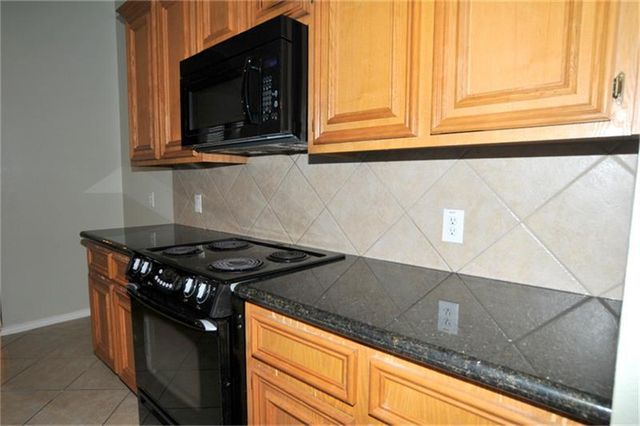 872 Rock Harbor Lane, League City, TX 77573