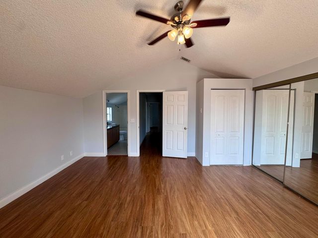 5889 Snowdrop Way, West Palm Beach, FL 33415