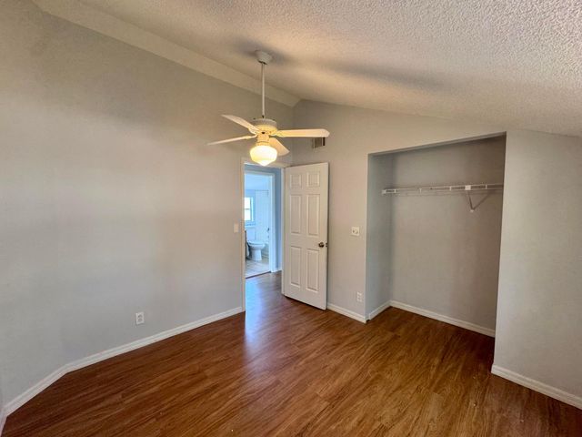 5889 Snowdrop Way, West Palm Beach, FL 33415