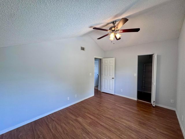 5889 Snowdrop Way, West Palm Beach, FL 33415