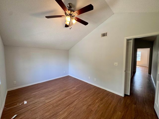 5889 Snowdrop Way, West Palm Beach, FL 33415