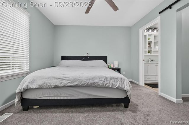 330 Harbour Pointe Drive, Belleville, MI 48111