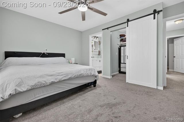 330 Harbour Pointe Drive, Belleville, MI 48111