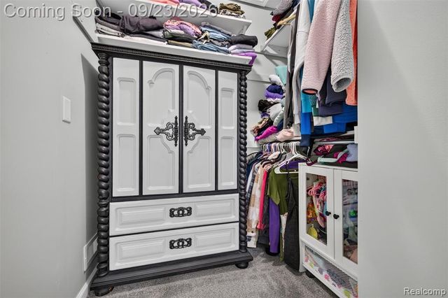 330 Harbour Pointe Drive, Belleville, MI 48111