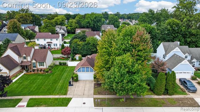 330 Harbour Pointe Drive, Belleville, MI 48111