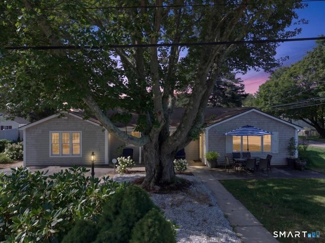 2 Stafford Street, Stonington, CT 06355