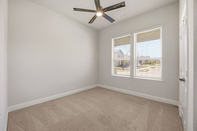 800 Jaguar Ridge, Godley, TX 76044