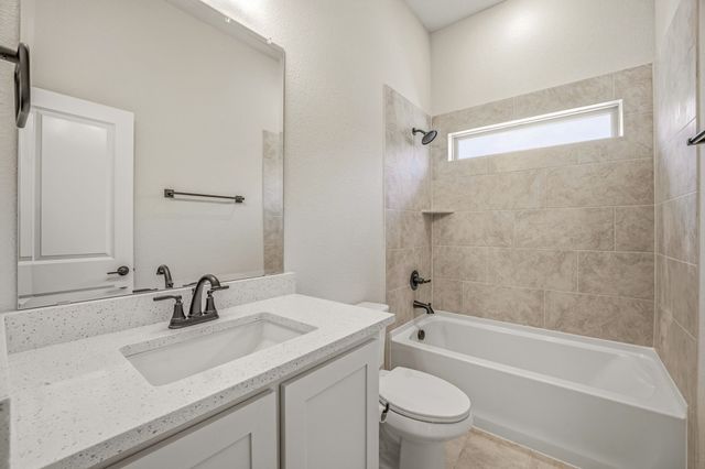 800 Jaguar Ridge, Godley, TX 76044