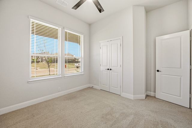 800 Jaguar Ridge, Godley, TX 76044