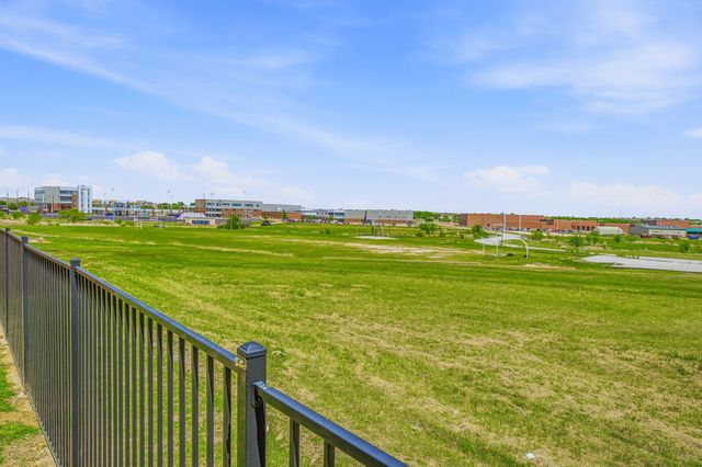 800 Jaguar Ridge, Godley, TX 76044