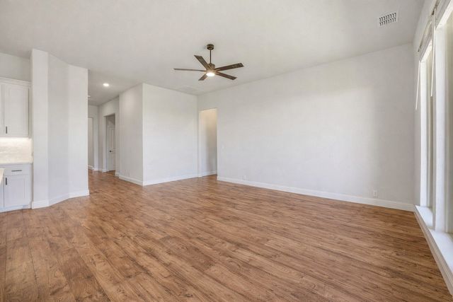 800 Jaguar Ridge, Godley, TX 76044