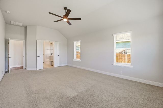 800 Jaguar Ridge, Godley, TX 76044