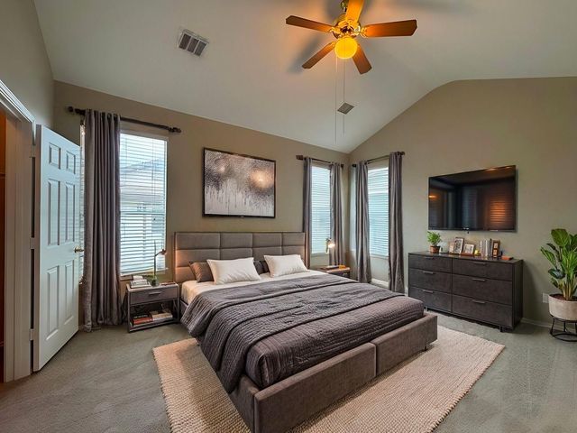 544 Hogan, Kyle, TX 78640
