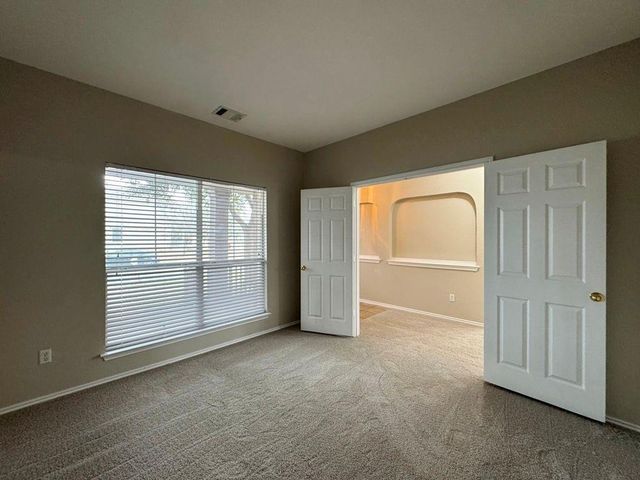 544 Hogan, Kyle, TX 78640