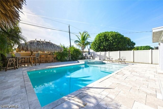 530 108th AVE N, Naples, FL 34108