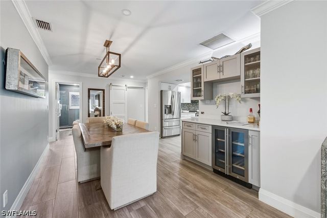 530 108th AVE N, Naples, FL 34108