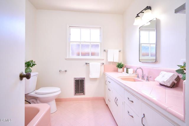 567 Mesa Drive, Camarillo, CA 93010