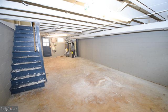1922 ARMCO WAY, Dundalk, MD 21222