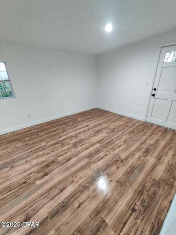 1006 E 2nd Court, Panama City, FL 32401