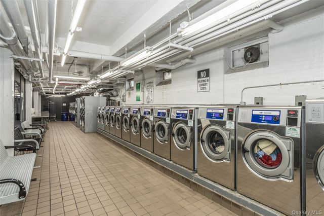 55-23 31 Avenue 1, Woodside, NY 11377
