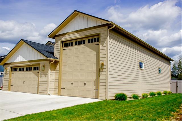 1262 N Park Ave, Deer Park, WA 99006