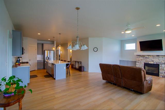 1262 N Park Ave, Deer Park, WA 99006