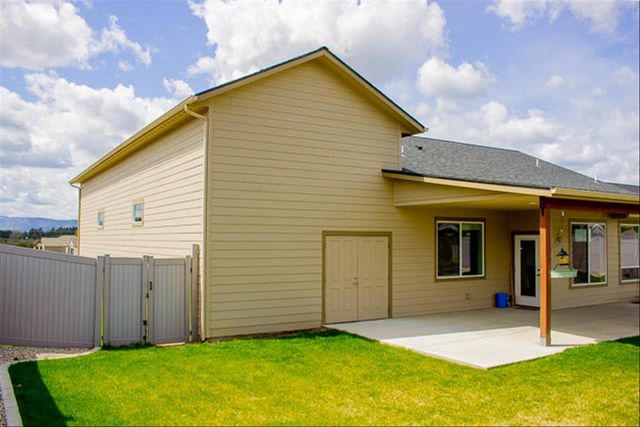 1262 N Park Ave, Deer Park, WA 99006