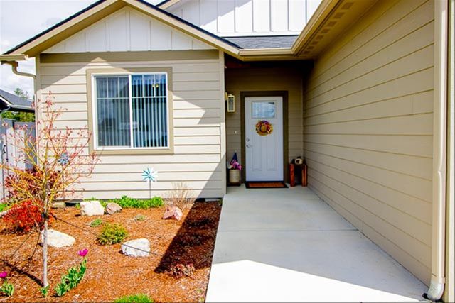 1262 N Park Ave, Deer Park, WA 99006