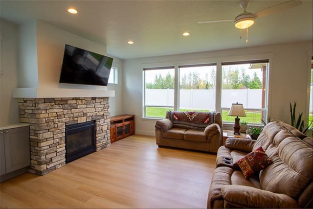 1262 N Park Ave, Deer Park, WA 99006