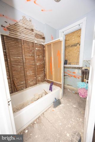 5729 HADFIELD ST, Philadelphia, PA 19143