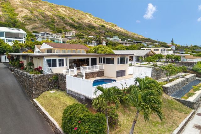 251 Poipu Drive, Honolulu, HI 96825