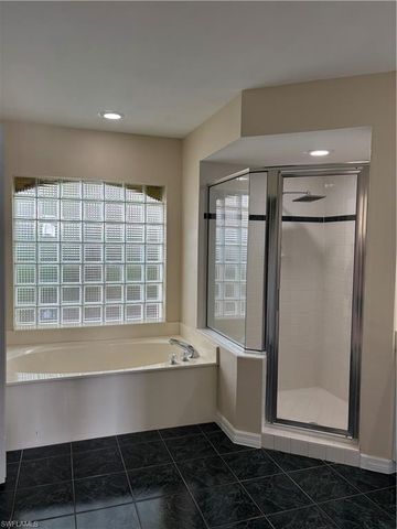 11761 Pinewood Lakes DR, Fort Myers, FL 33913
