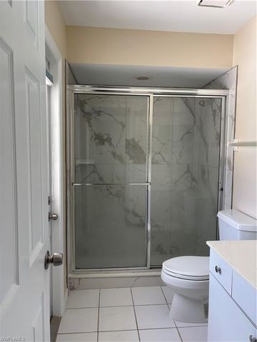 11761 Pinewood Lakes DR, Fort Myers, FL 33913