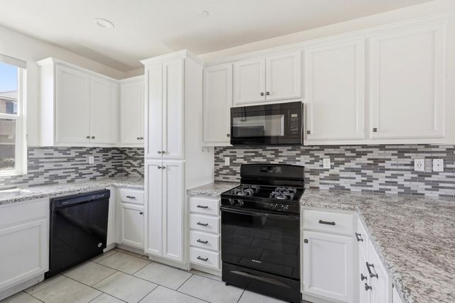 2965 Bannon Lane, Merced, CA 95348