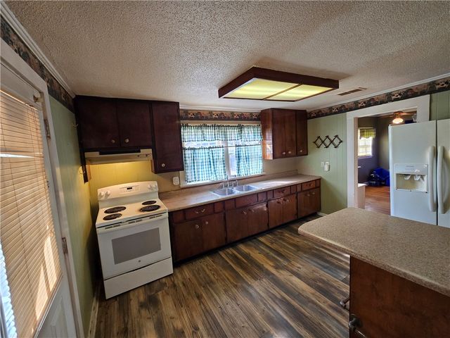 3845 Evans Street, Waycross, GA 31503