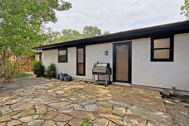 5045 Thunder Road, Dallas, TX 75244