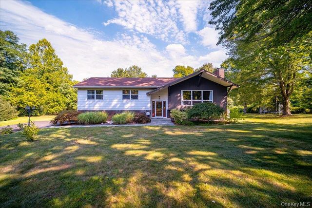 9 Van Vlack Road, Hopewell Junction, NY 12533