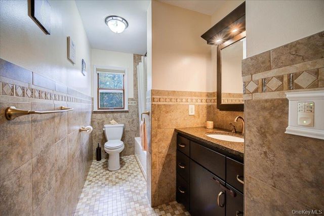 9 Van Vlack Road, Hopewell Junction, NY 12533