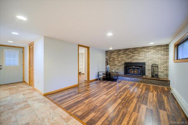 9 Van Vlack Road, Hopewell Junction, NY 12533
