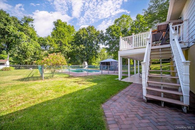 9 Van Vlack Road, Hopewell Junction, NY 12533