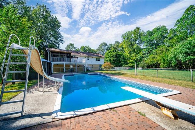 9 Van Vlack Road, Hopewell Junction, NY 12533