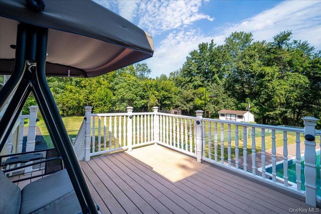 9 Van Vlack Road, Hopewell Junction, NY 12533