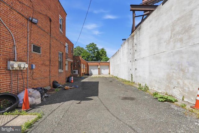 1725-27 W CAYUGA ST, Philadelphia, PA 19140