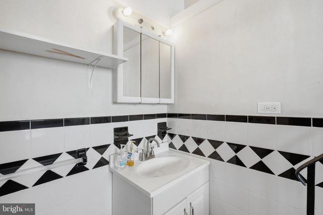 1725-27 W CAYUGA ST, Philadelphia, PA 19140