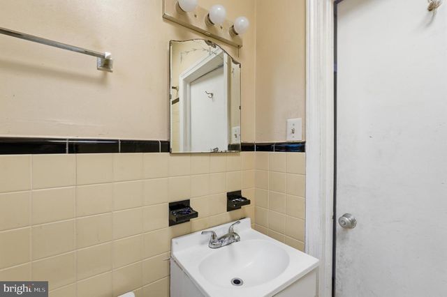1725-27 W CAYUGA ST, Philadelphia, PA 19140
