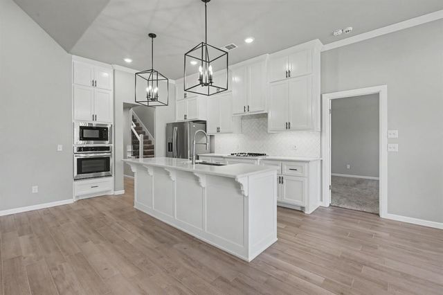 713 Red River Drive, Yukon, OK 73099