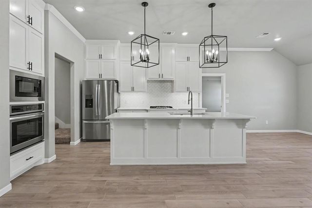 713 Red River Drive, Yukon, OK 73099